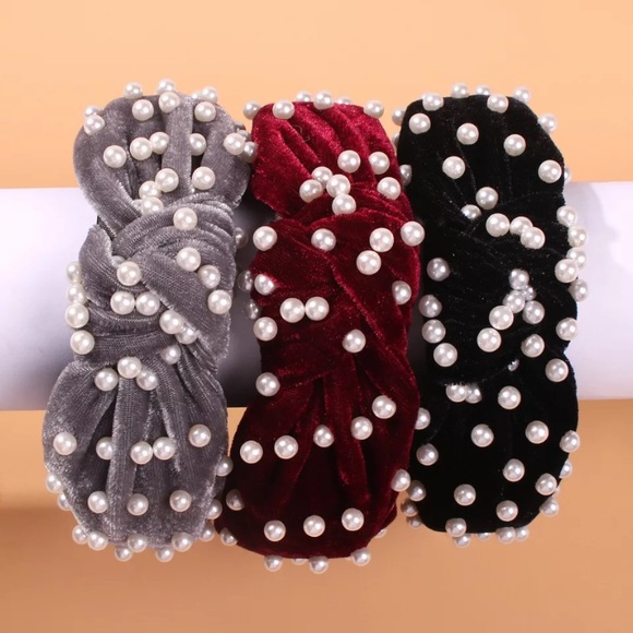 Gray velvet pearl beaded headband - Picture 5 of 7